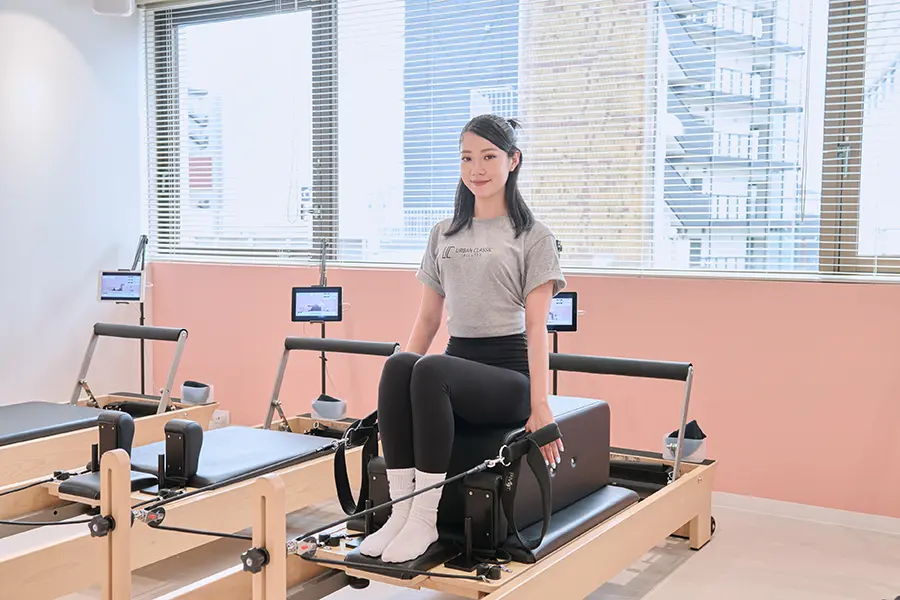ピラティスで“姿勢の悩み”は改善できる？　「URBAN CLASSIC PILATES」店長が解説