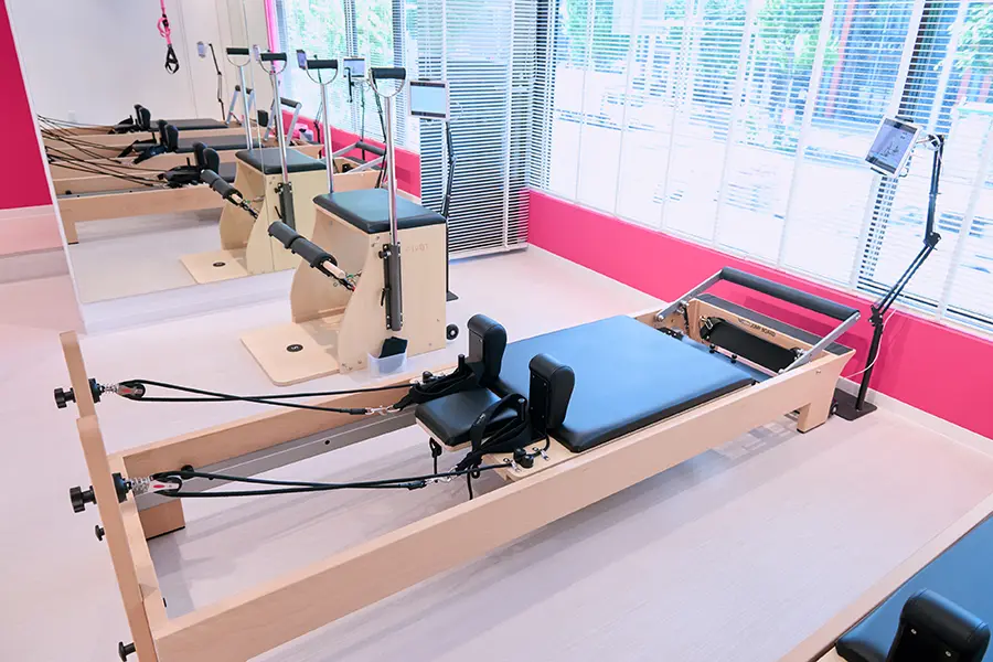 ピラティスインストラクターの工夫が光る! 「URBAN CLASSIC PILATES 水天宮店」の“機材”と“サポート体制”2