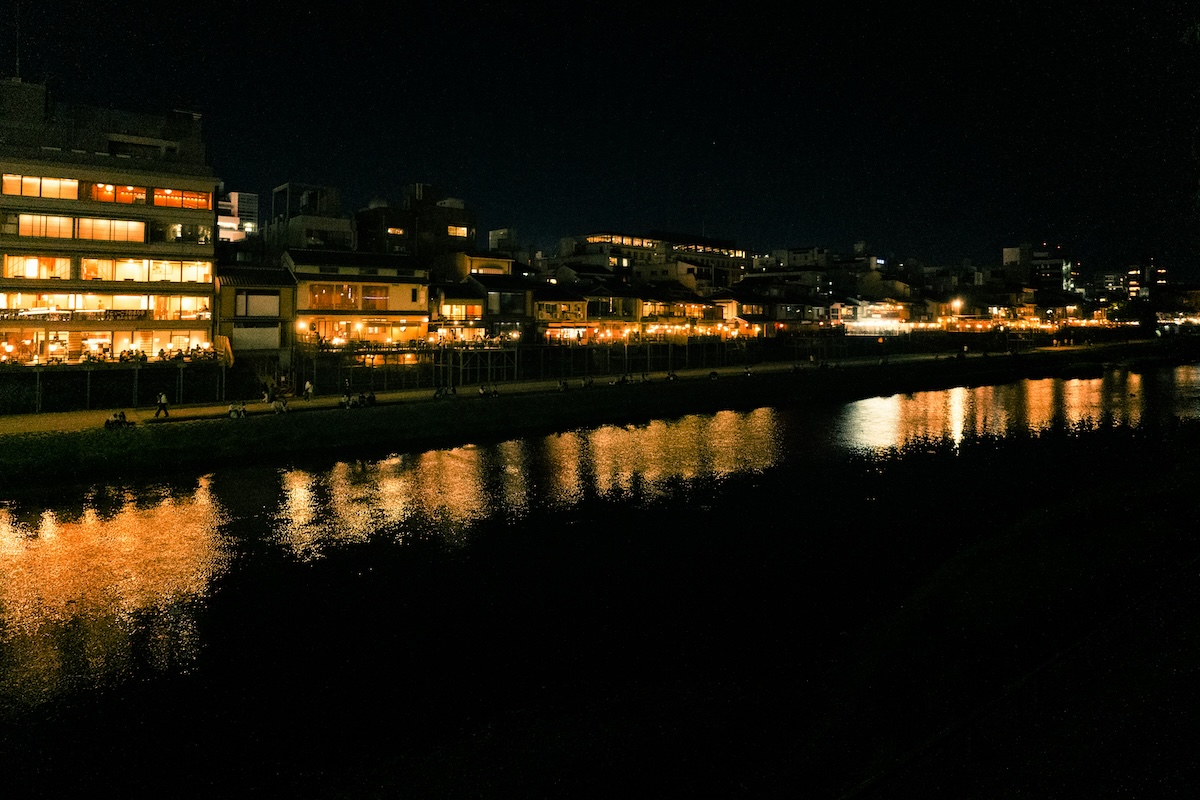 京都は夜も美しい　四条河原町で楽しむ大人の夜散歩