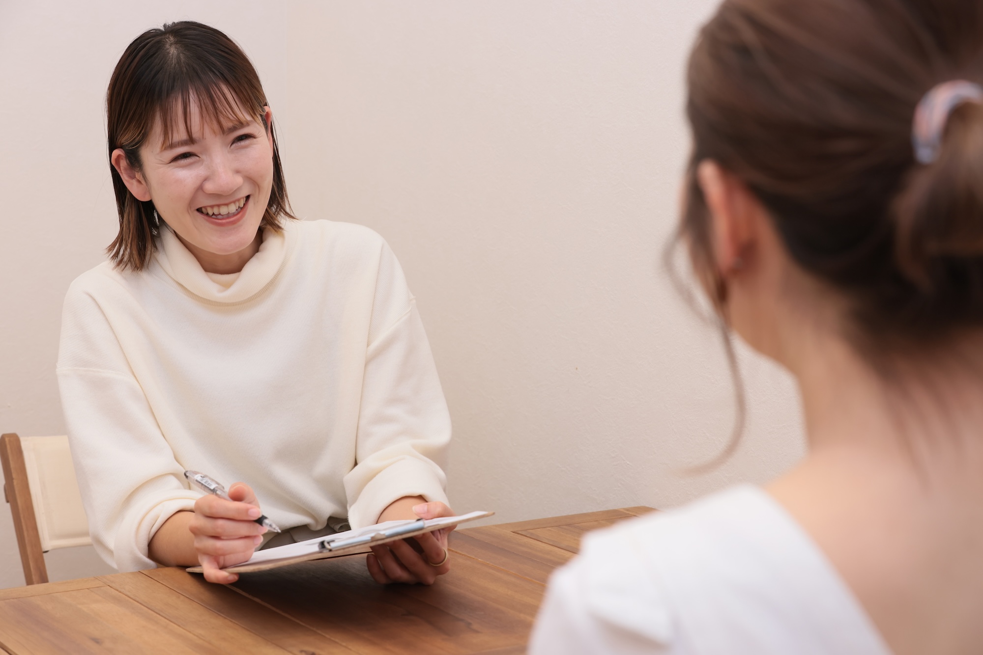 【必読】ピラティスインストラクターになるには？　資格の種類や取り方を解説♪　未経験から目指す「3つのポイント」4